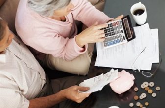 Cá nhân có thể ủy quyền cho doanh nghiệp quyết toán thuế TNCN khi đã nghỉ hưu không?